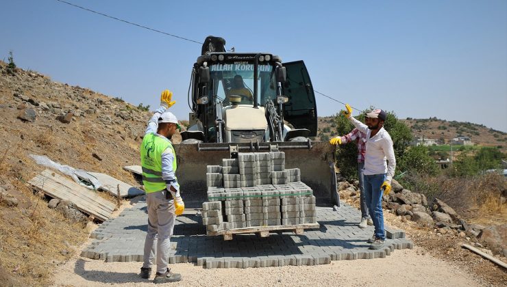 Şehitkamil’de yeni ve bozuk yollar, kilitli parke taşı ile döşeniyor