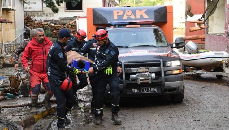 Sel felaketi bölgesinde 300’e yakın vatandaşı kurtaran kahraman tim