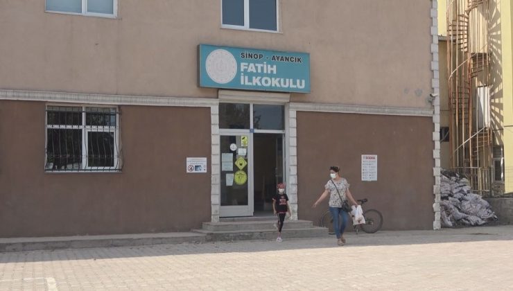 Ayancık’ta okullar eğitime hazırlandı