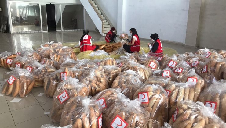 Selzedelere 10 bin ekmek gönderildi