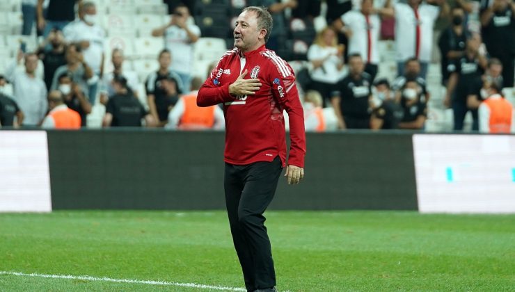 Sergen Yalçın soyunma odasından döndü