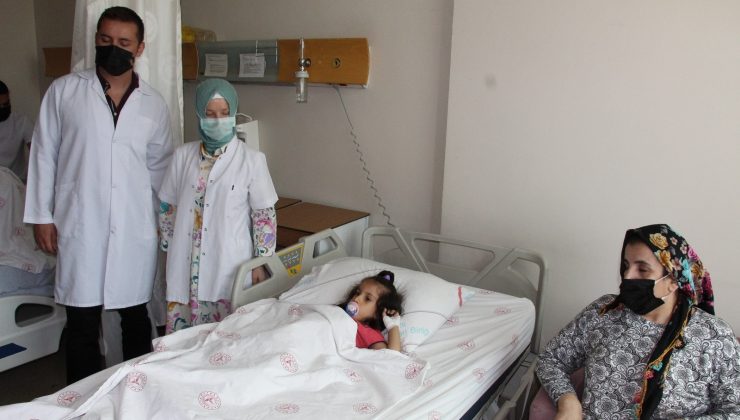 Şırnak’ta idrar yolundan 5 santimetrelik taş çıkarılan çocuk sağlığına kavuştu