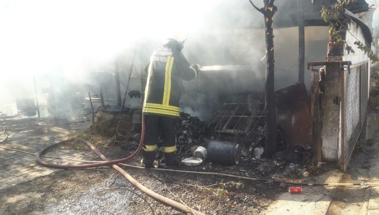 Söke’de çıkan yangında ev küle döndü