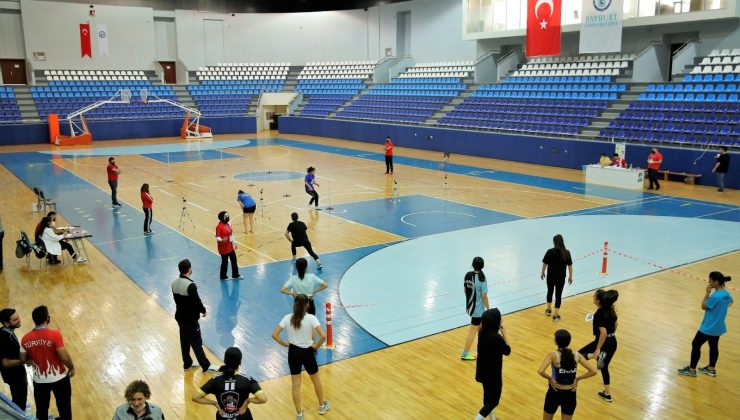 Spor Bilimleri Fakültesi özel yetenek sınavı yoğun katılımla başladı