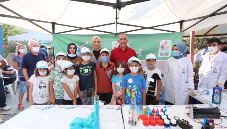Sultangazi’de bilim, çocukların ayaklarına geldi