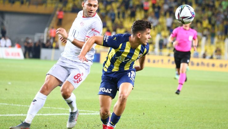 Süper Lig: Fenerbahçe: 0 – FTA Antalyaspor: 0 (İlk yarı)
