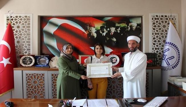 Süryani asıllı kadın Müslüman oldu