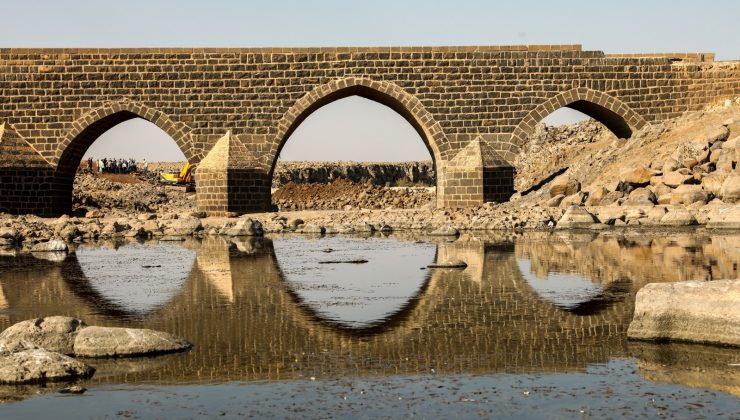Tarihi Dilaver Köprüsü’nün korunması için yeni köprü inşa ediliyor