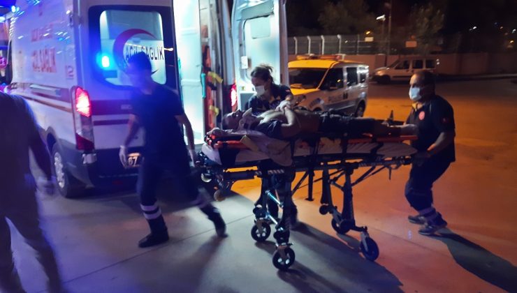 Tıra çarpan motosiklet sürücüsü yaralandı