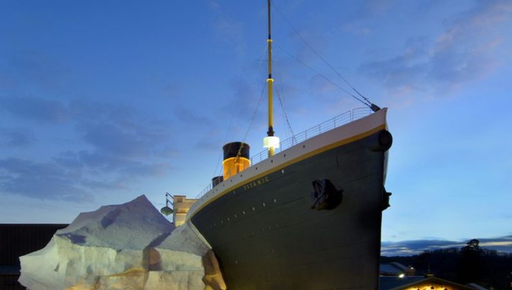 Titanik müzesindeki buzdağı ziyaretçilerin üzerine devrildi: 3 yaralı