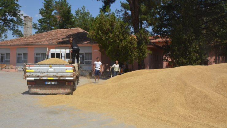 TMO,  Korkuteli’de  arpa satışına başladı