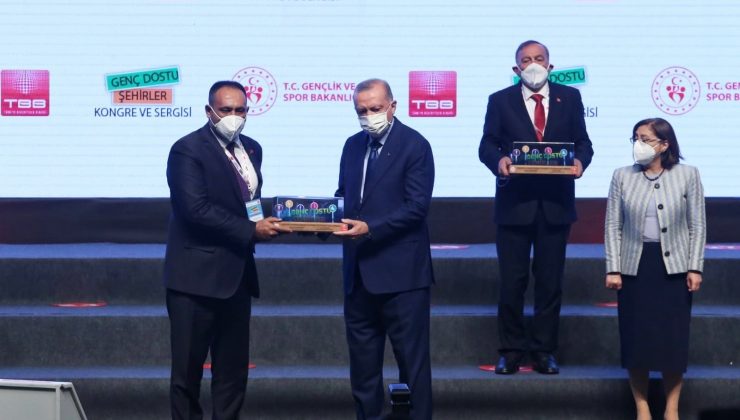 Toroslar Belediyesi, Genç Dostu Şehirler Fikir ve Proje Yarışmasında ödül aldı