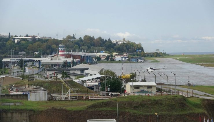 Trabzon Havalimanı, pistindeki çatlama nedeniyle uçuş trafiğine kapatıldı