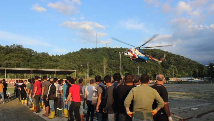 Türkeli’ye helikopter ve gemilerle binlerce ekmek ve su ulaştırılıyor
