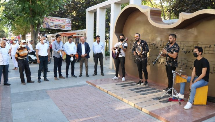 Türkiye’nin ilk ve tek UNESCO’lu müzik şehri Kırşehir’de ‘Müzik Durakları’ oluşturuldu