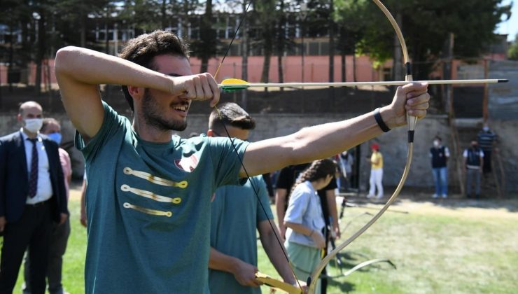 Uluborlu’da Menazır Şenliği yapıldı