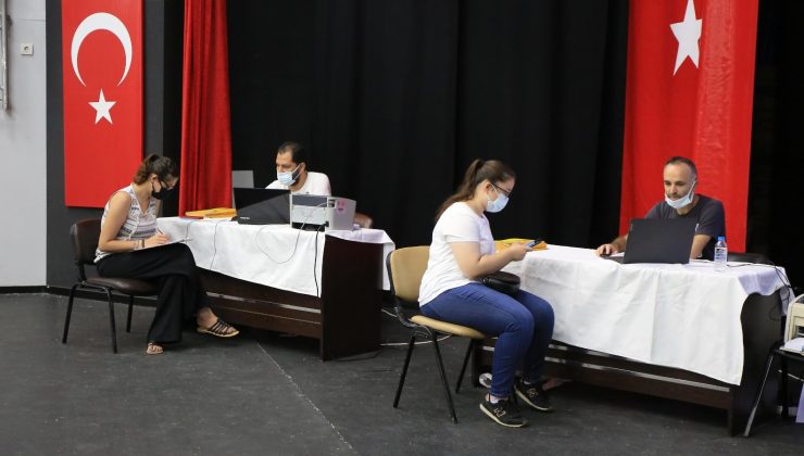 Üniversite adaylarına ücretsiz tercih danışmanlığı