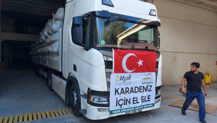 Uşak’tan 4 bin battaniye Kastamonu’ya gitmek üzere yola çıktı