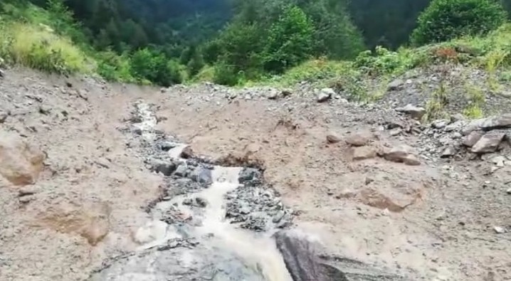 Uzungöl’deki turizm işletmecilerinden Koşon Deresi uyarısı