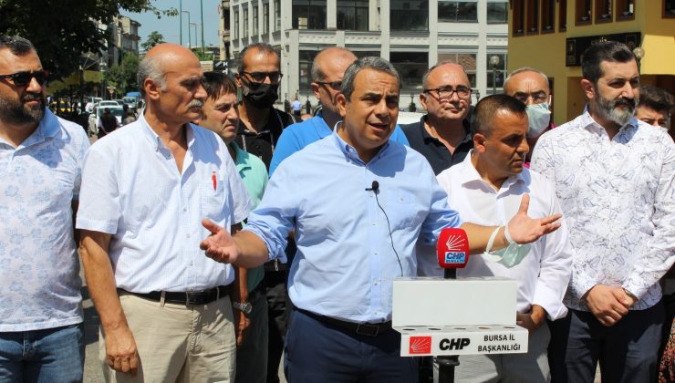 Vakıflar’ın kiralarını ödeyemeyen esnafı icraya vermesine tepki