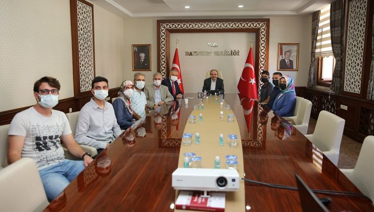 Vali Epcim LGS’de derece yapan öğrencileri ağırladı