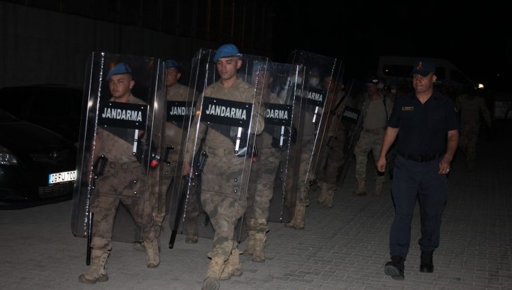 Vali Yardımcısı Arat: “İçeride gerekli güvenlik önlemini aldık herhangi bir sorun yok”