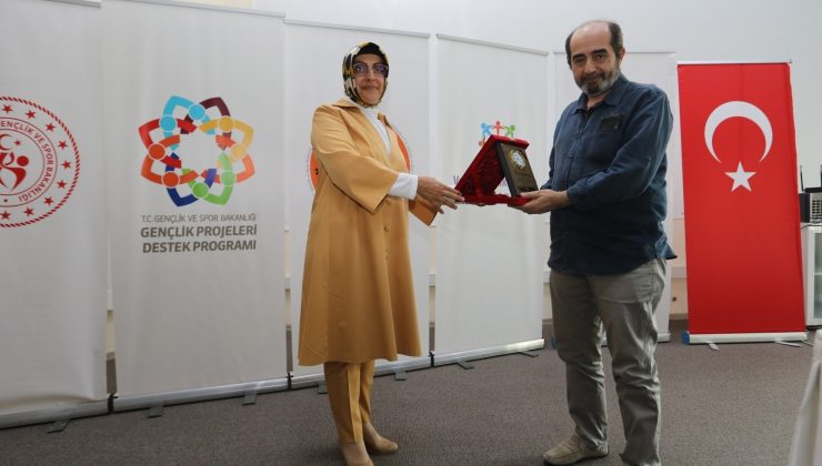 Van Büyükşehir Belediyesinden kadınlara seminer