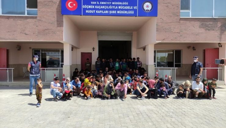 Van’da apartman dairelerinde 115 düzensiz göçmen yakalandı