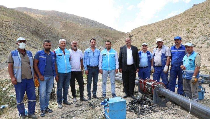 VASKİ Genel Müdürü Kaplan ve mahalle muhtarları İspiriz Dağı’nda devam eden çalışmaları inceledi