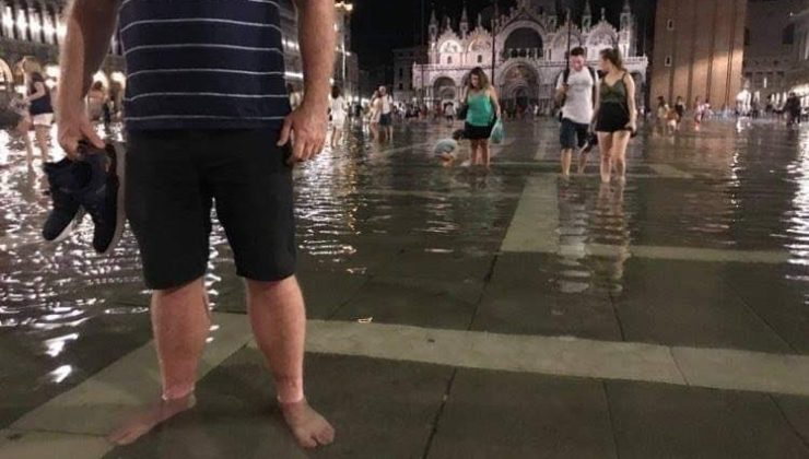Venedik’in ünlü Piazza San Marco Meydanı’nı su bastı