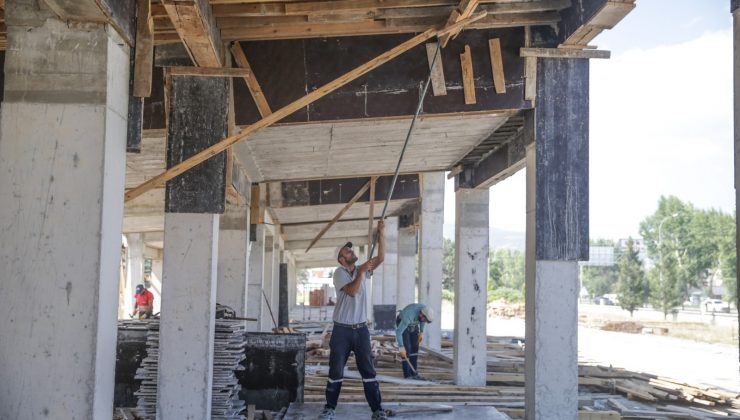 Yöresel ürünler satış merkezinde çalışmalar devam ediyor