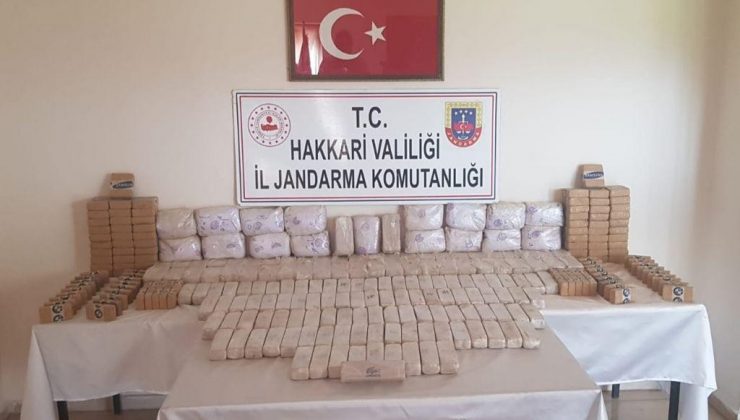 Yüksekova’da toprağa gömülü vaziyette 191 kilo eroin ele geçirildi