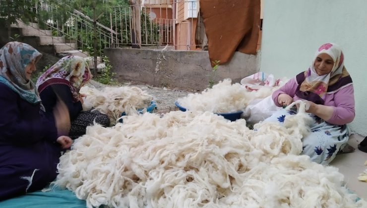 Yün yorgan ve yastıklar kara kışa böyle hazırlandı