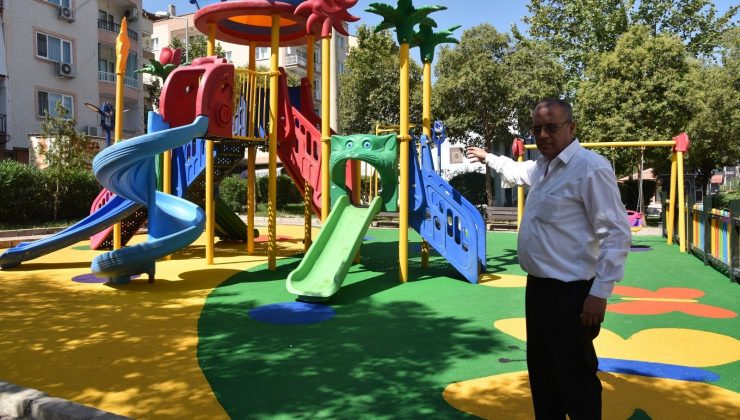 Yunusemre’de 2 park daha yenilendi