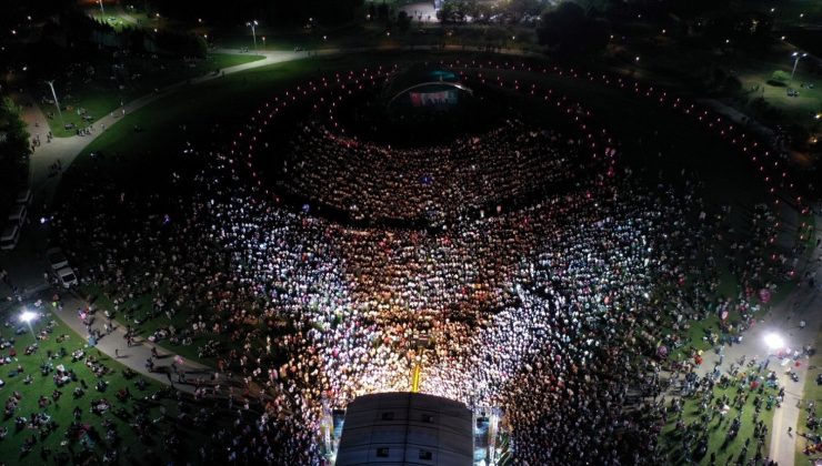 Zafer coşkusu Koray Avcı’yla yaşandı