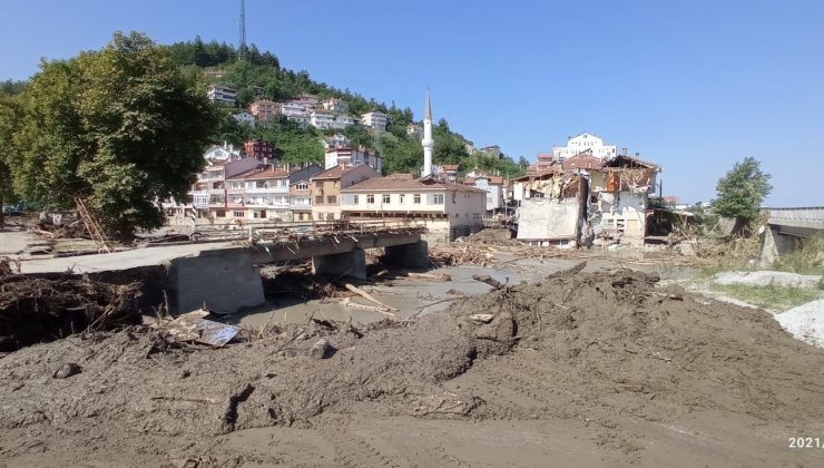 Zeytinburnu Belediyesi araç ve ekipleri Kastamonu’da