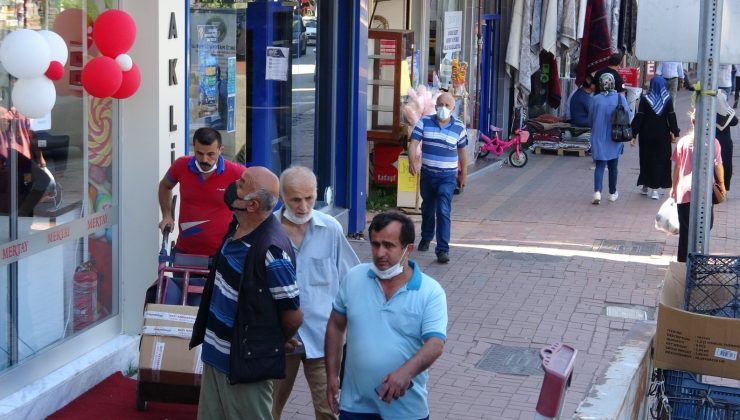 Zonguldak aşılamada maviye, vakada kırmızıya dönüyor