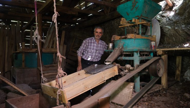 150 yıllık değirmen teknolojiye direniyor