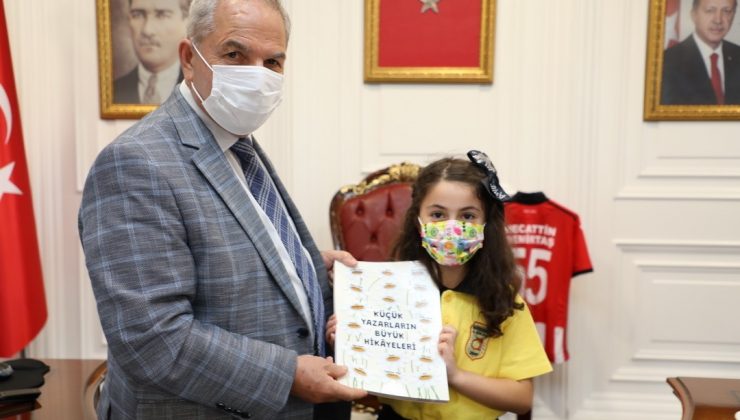 18 minik yazardan “Küçük Yazarlar Büyük Hikayeler” kitabı