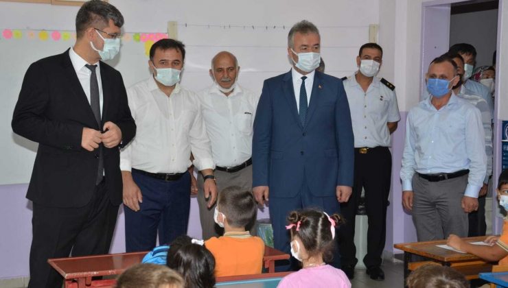 19 Mayıs’ta çocuklar okula, veliler aşıya