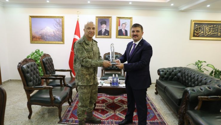 3. Ordu Komutanı Korgeneral Türkgenci’nden Vali Sarıibrahim’e ziyaret