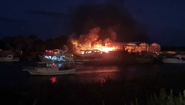 5 milyon TL değerindeki 3 tekne yandı