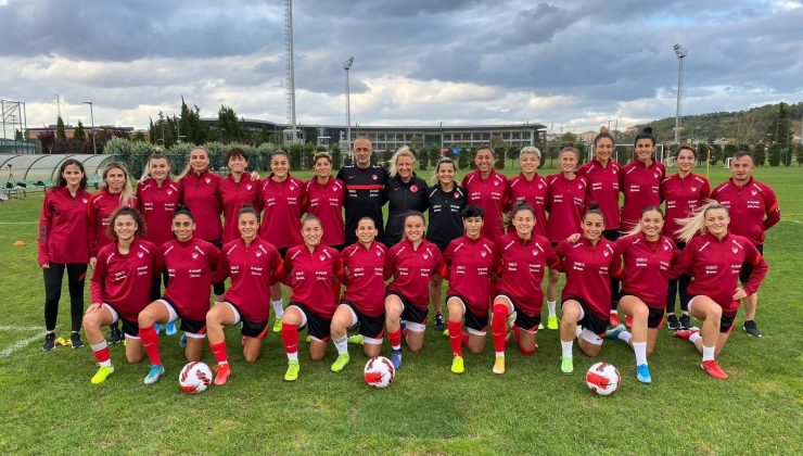 A Milli Kadın Futbol Takımı hazırlıklarına başladı