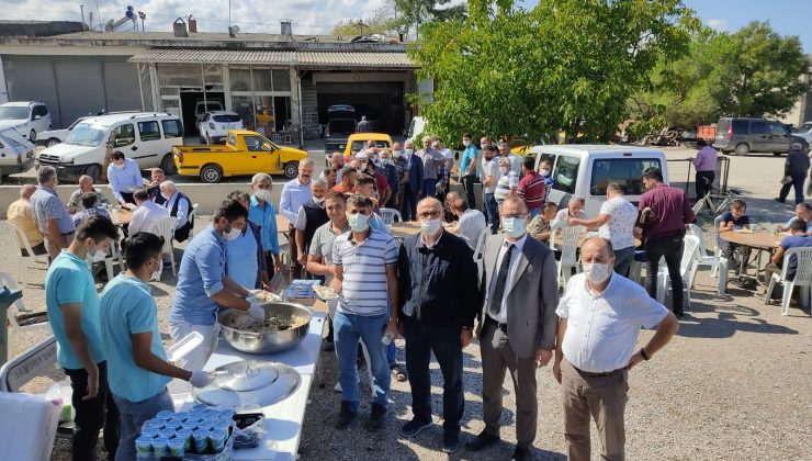 Ahilik pilavı dağıtıldı