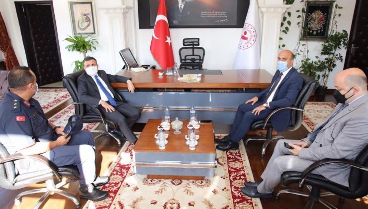 Akçakoca Kaymakamına hayırlı olsun ziyareti