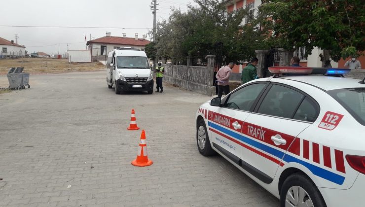 Aksaray jandarmadan öğrenci servislerine sıkı denetim