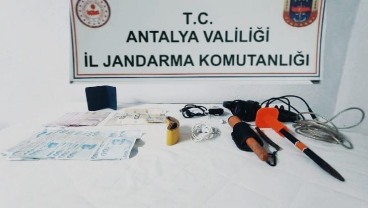 Akseki’de kaçak kazı yapan bir şüpheli yakalandı, firari hemşire aranıyor