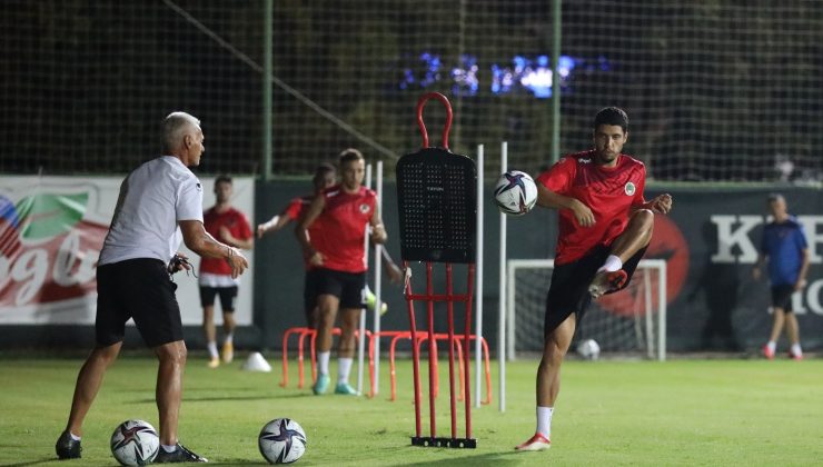 Alanyaspor, Giresunspor maçı hazırlıklarına başladı.