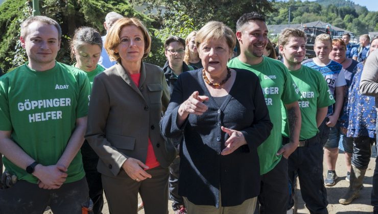 Almanya Başbakanı Merkel’den sel bölgesine ziyaret