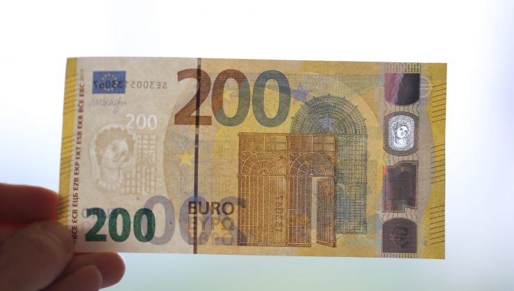 Almanya’da selde kirlenen 51 milyon Euro değerindeki banknotlar yenileriyle değiştirildi